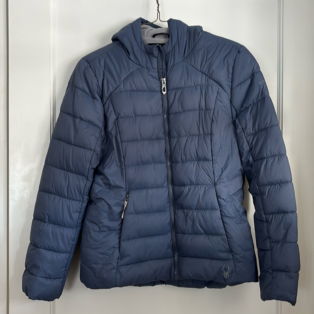 Blue mid-weight puffer jacket